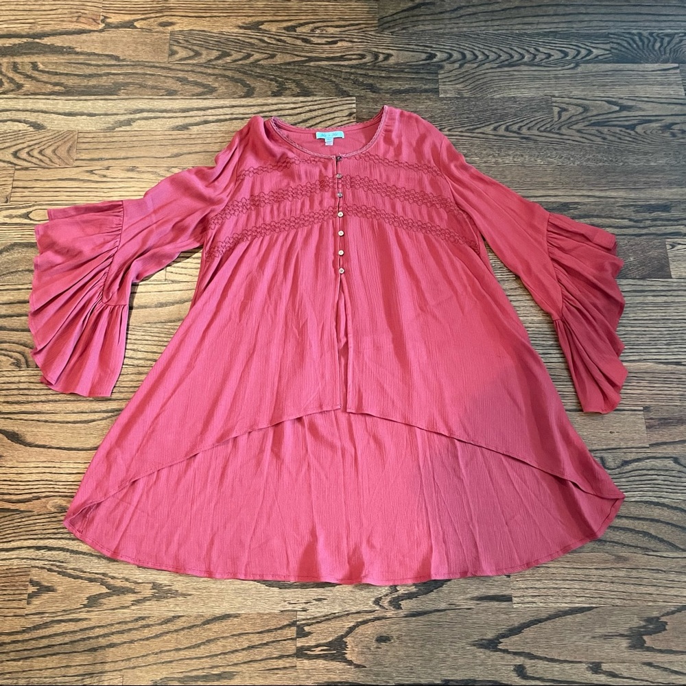 She + Sky high low tunic